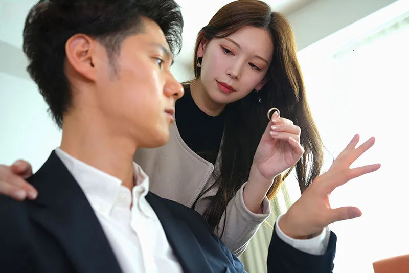 Cô vợ đi đi giã ngoại, người chồng ở nhà bị nhỏ em cô vợ gạ xoạc không trượt phát nào